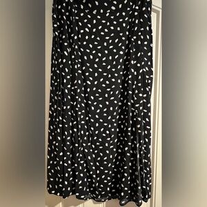 LOFT Navy blue Midi Skirt with White Abstract Design